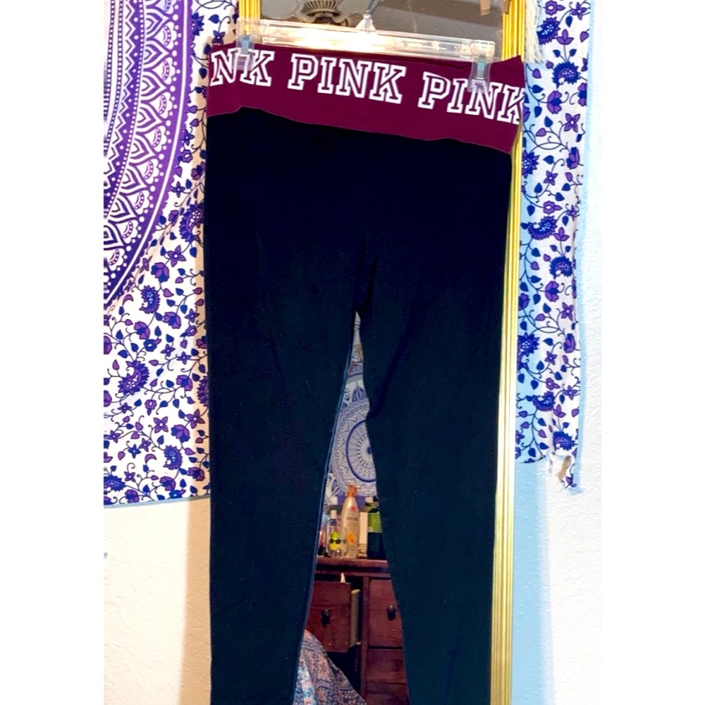 VS Pink yoga pants